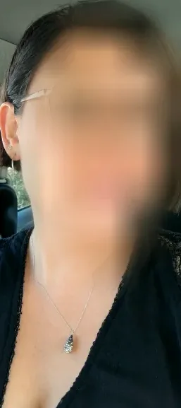 Claudia, 40