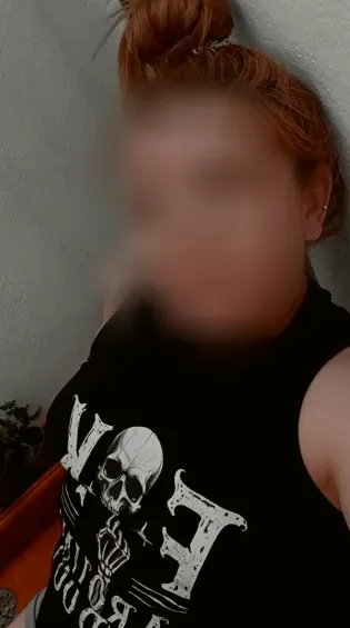 Dilara, 35
