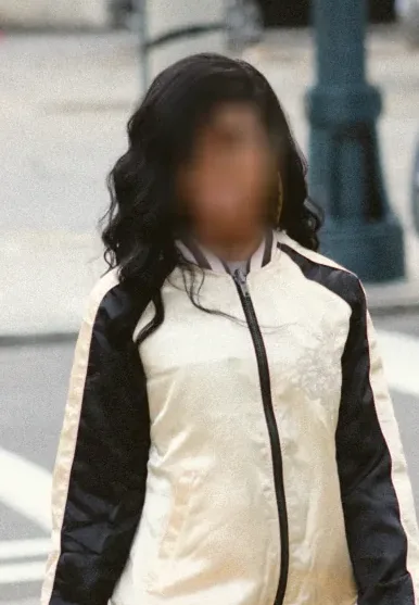 Emilia, 28