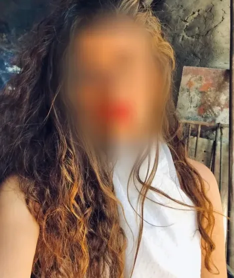 Fabienne, 32