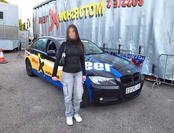 Finja, 18