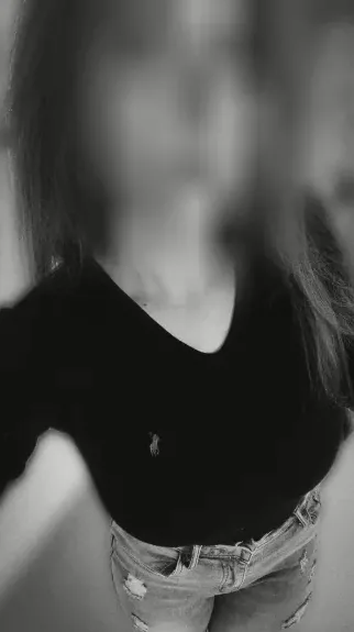 Isabell, 26