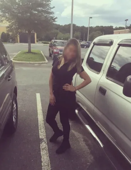 Janina, 32