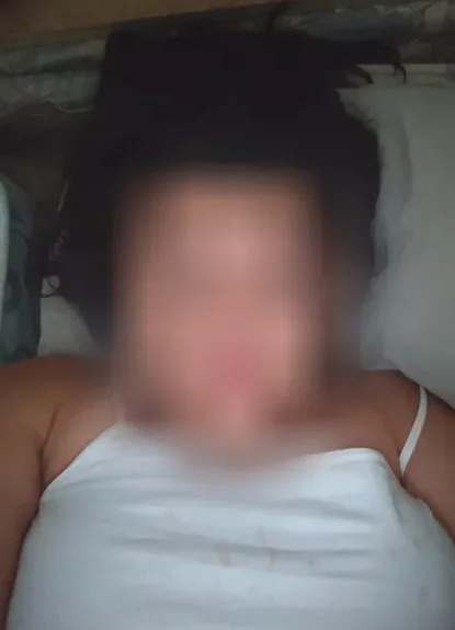 Julia, 34