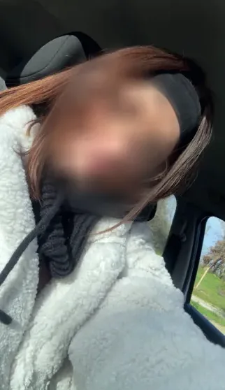 Leyla, 24