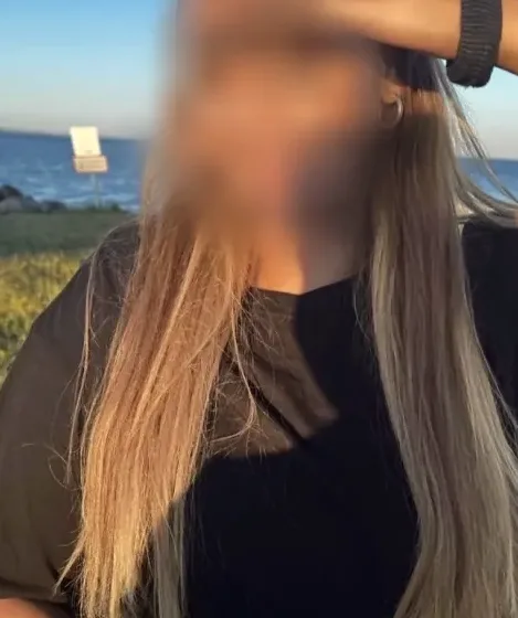 Luisa, 20