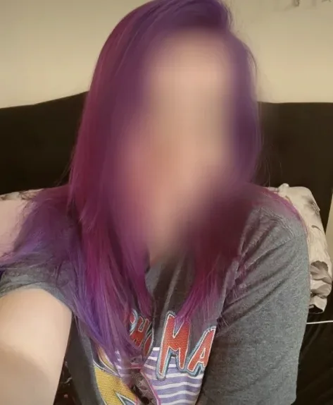 Luisa, 32
