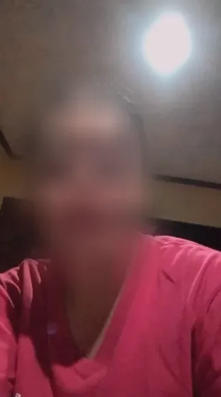 Manuela, 34