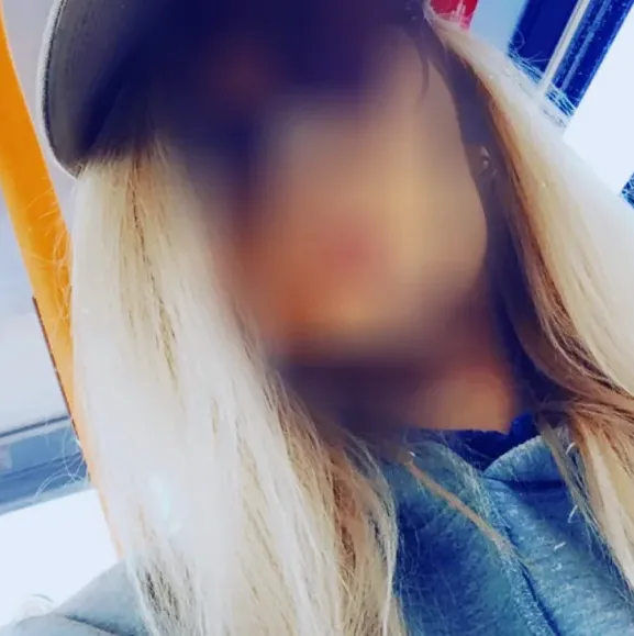 Miriam, 28