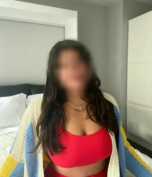Pia, 36