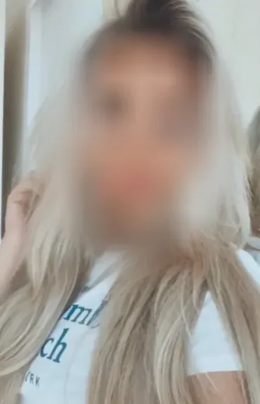 Sarah, 28