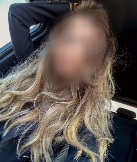 Sophia, 33
